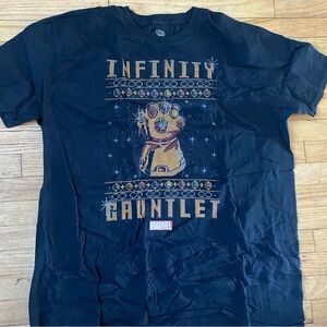 Marvel Infinity Gauntlet Xmas shirt size XL